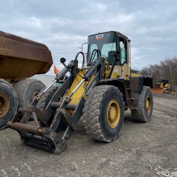 SOLD SOLD SOLD 1999 KOMATSU WA270PT-3 Wheel Loader