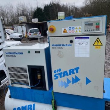 1995 MANNESMANN DEMAG ADX009 AIR COMPRESSOR